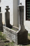 Palast XI - Friedhof 